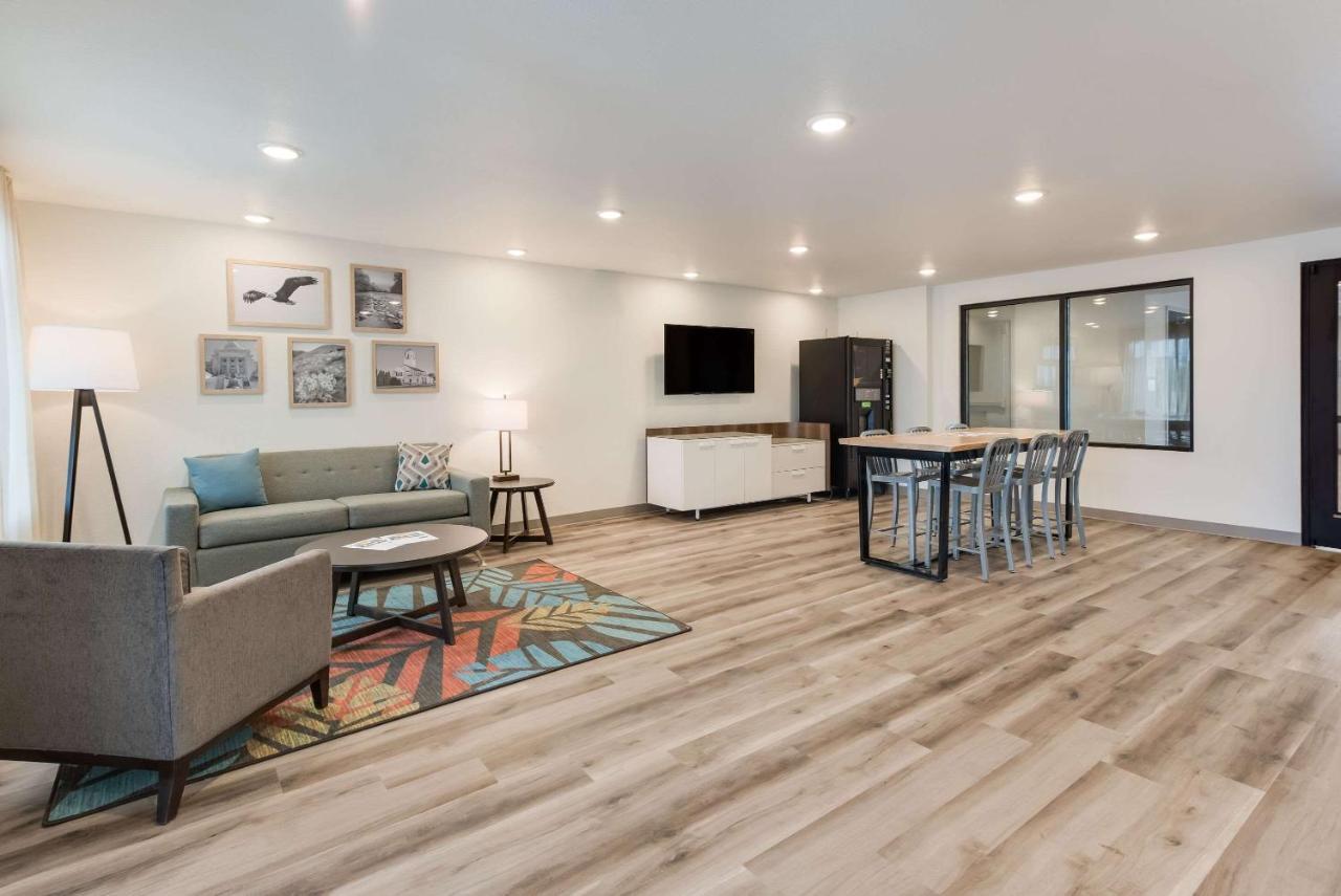 Woodspring Suites メリディアン エクステリア 写真
